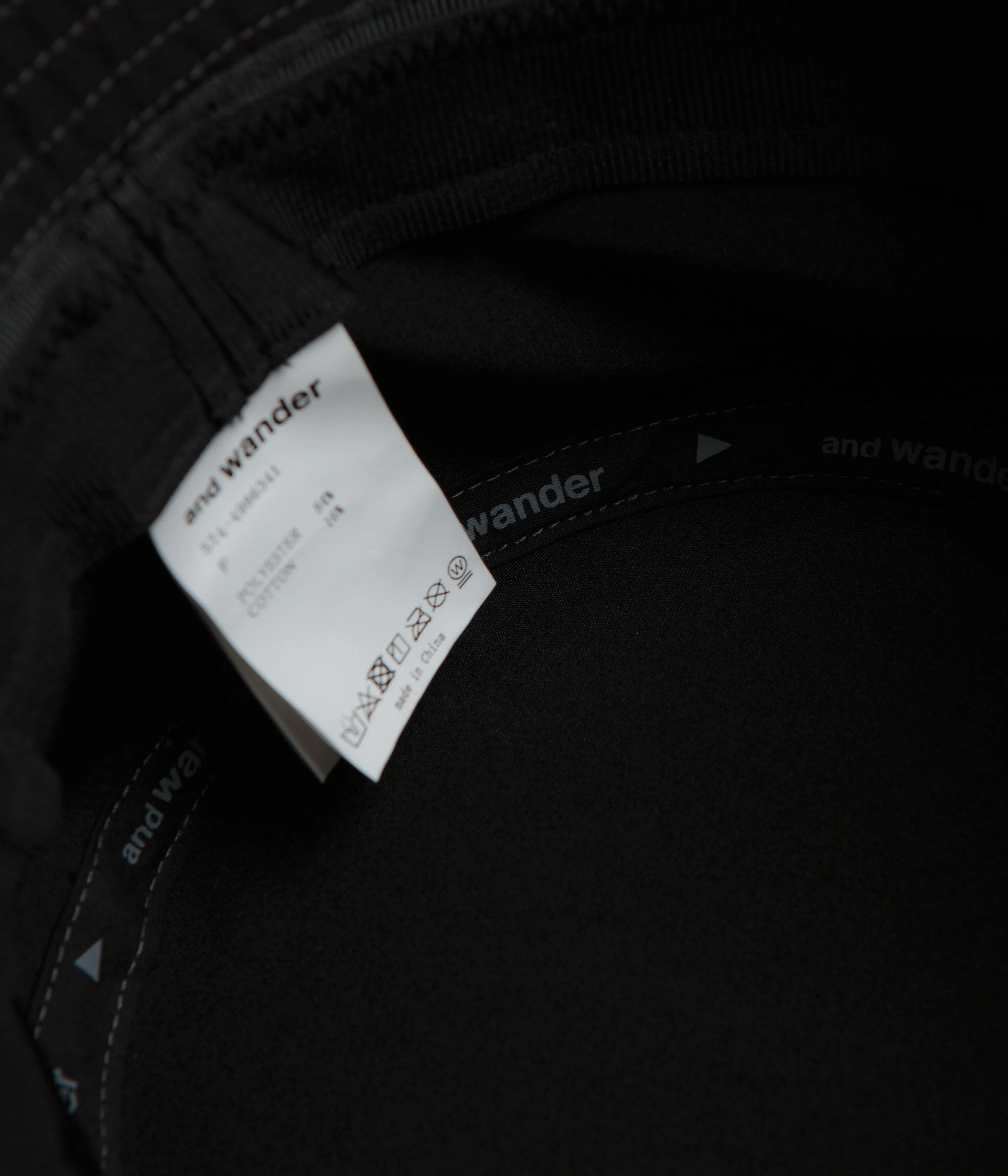 and wander PE CO Bucket Hat - Black