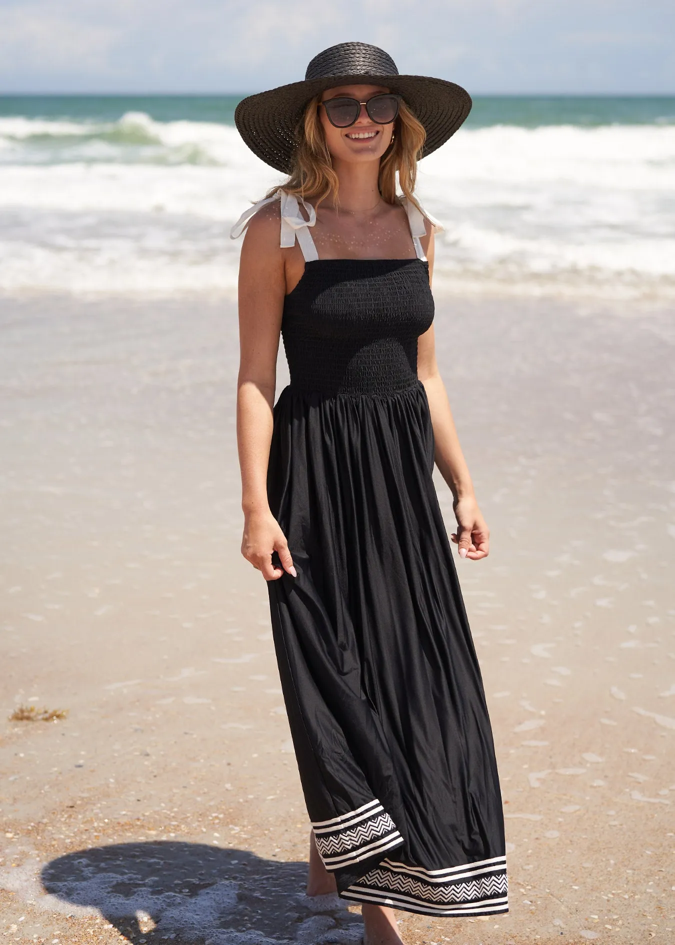 Black Wide Brim Sun Hat