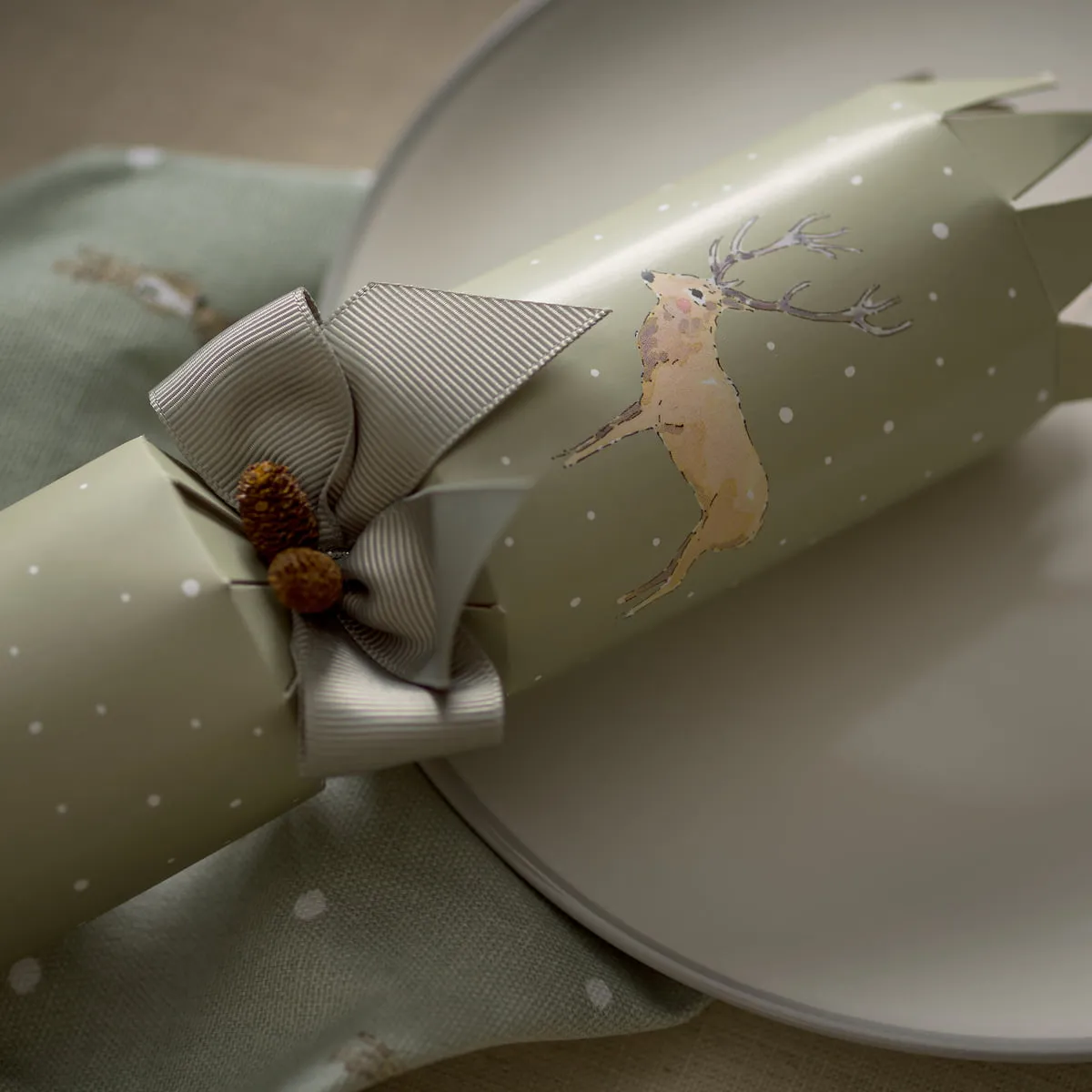 Christmas Stags Christmas Crackers (Set of 6)