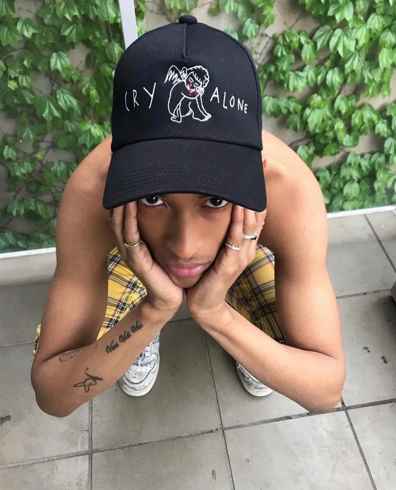 CRY ALONE CAP (BLACK)
