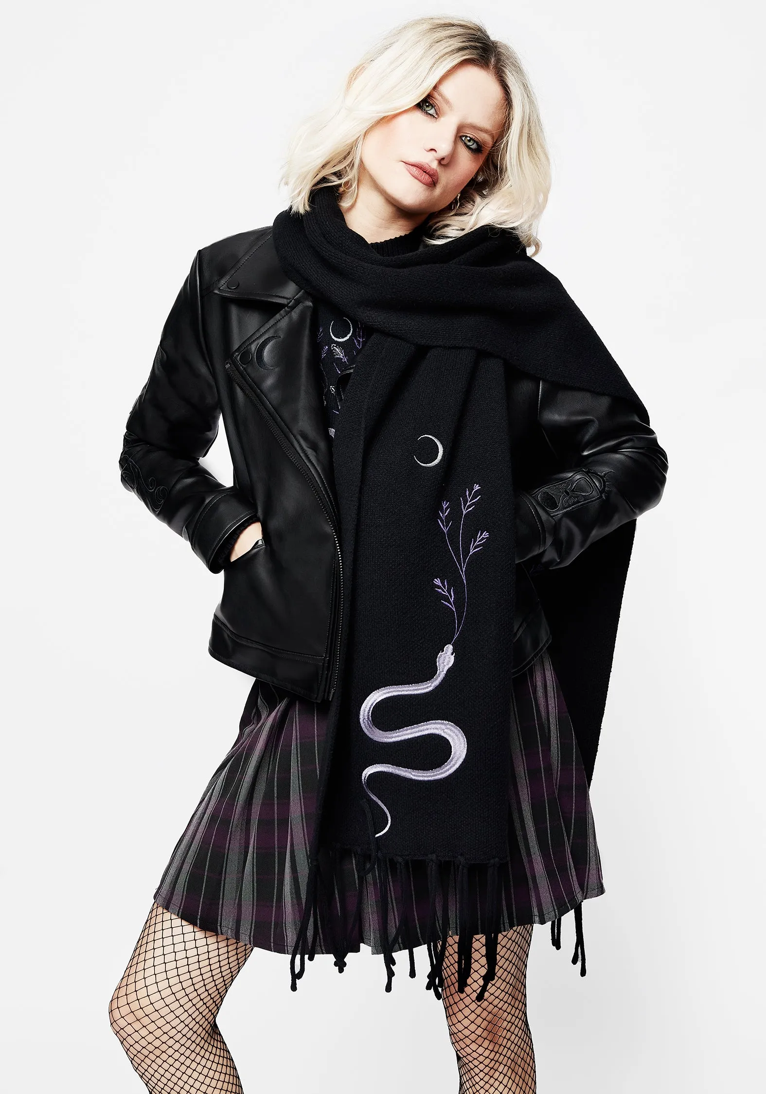 Stylish Dominion Snake Embroidered Scarf - Elegant Fashion Accessory for Chic Outfits